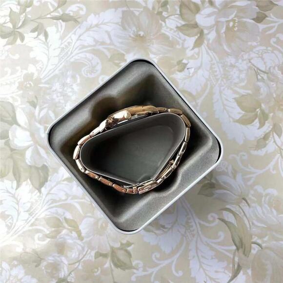 Fossil BQ3321 Laney Three-Hand Rose-Gold-Tone Stainless Steel Watch - Picture 4 of 5